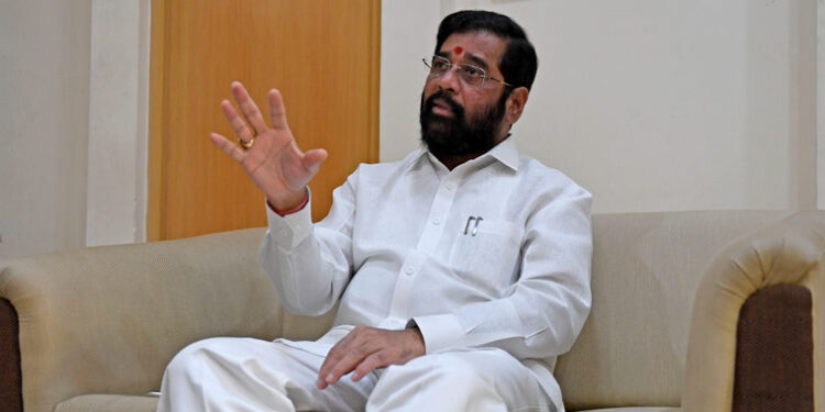 एकनाथ शिंदे ने मुख्यमंत्री राहत कोष में दी 51 लाख का अनुदान