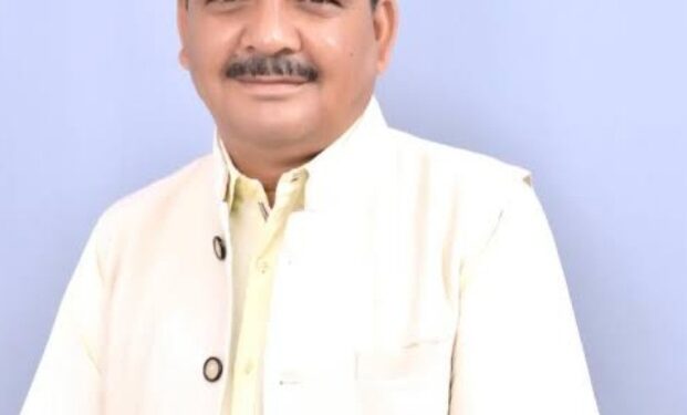 मंत्री बनाने के नाम पर लिए 30 लाख