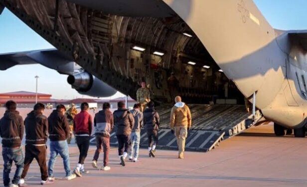 डिपोर्ट मामला : कांग्रेस ने केंद्र और पीएम मोदी पर साधा निशाना