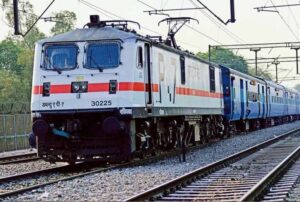 सरकार द्वारा चार प्रमुख रेल परियोजनाओं को दी गई मंजूरी का चित्र