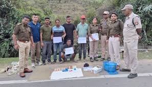 पांच मादक पदार्थ तस्करों को किया गिरफ्तार