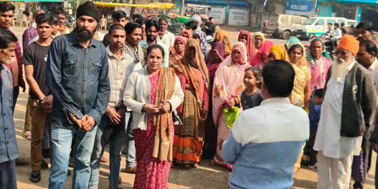 बेदखली परिवारों में 20 घोषित विदेशी