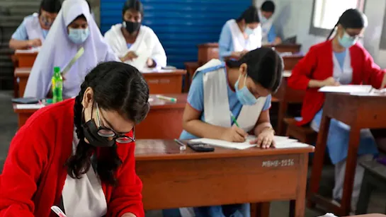 प्री-बोर्ड परीक्षाओं की शुरूआत