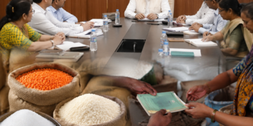 राशन कार्ड धारकों तक दाल और चीनी की समयबद्ध आपूर्ति के निर्देश